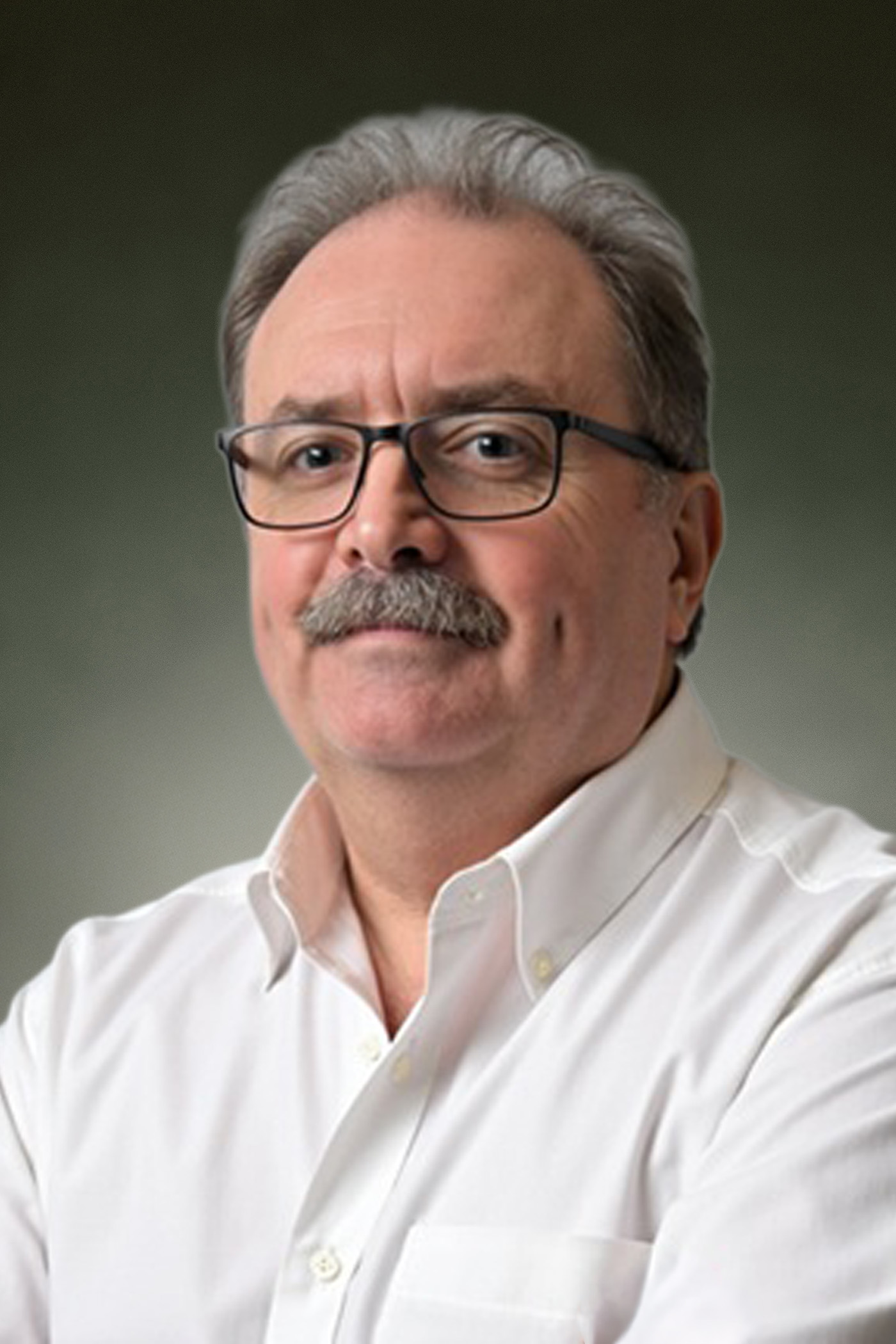 J.Pinney headshot